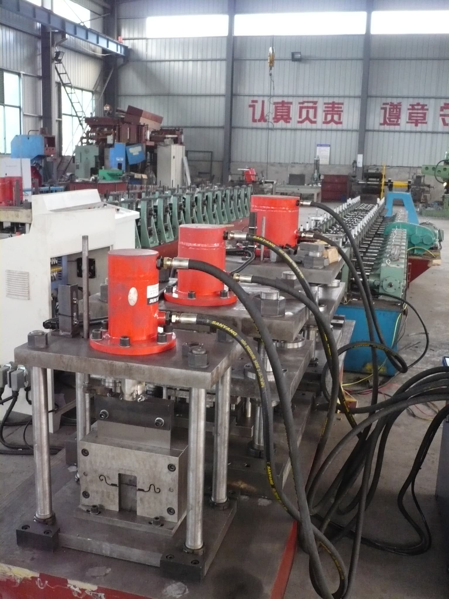 Roller shutter roll forming machine